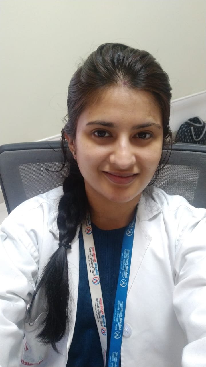 Dr Sneha T Khurana